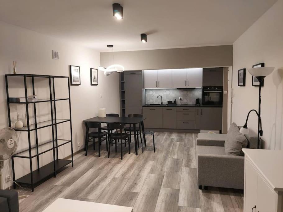 Uroczy Apartament W Scislym Centrum Gizycka Гижицко Екстериор снимка